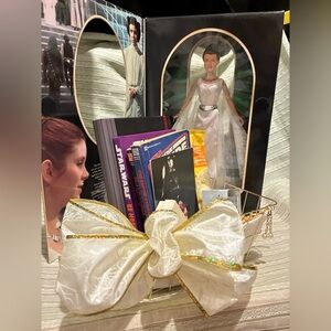 Princess Leia - Royal Gift Set / 9 Piece - NWT